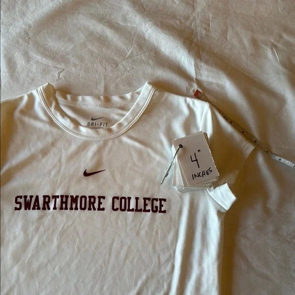 New - Nike Dri-Fit SWARTHMORE Short Sleeve Tee - NWOT - Picture 10 of 10